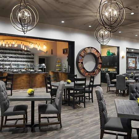 Sheraton Oklahoma City Downtown Hotel Buitenkant foto